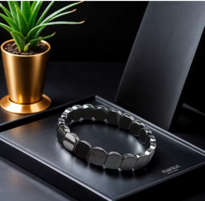 Bracelet Météorite Noire (l'hématite a cet aspect)